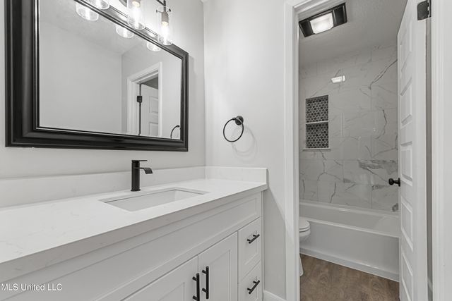 2230 Baywood Drive, Biloxi, MS 39532