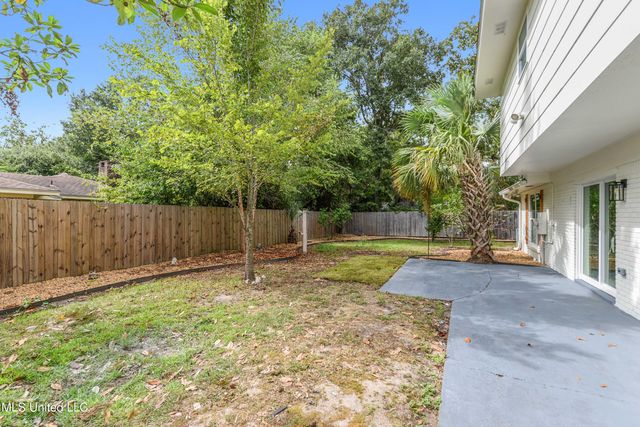 2230 Baywood Drive, Biloxi, MS 39532
