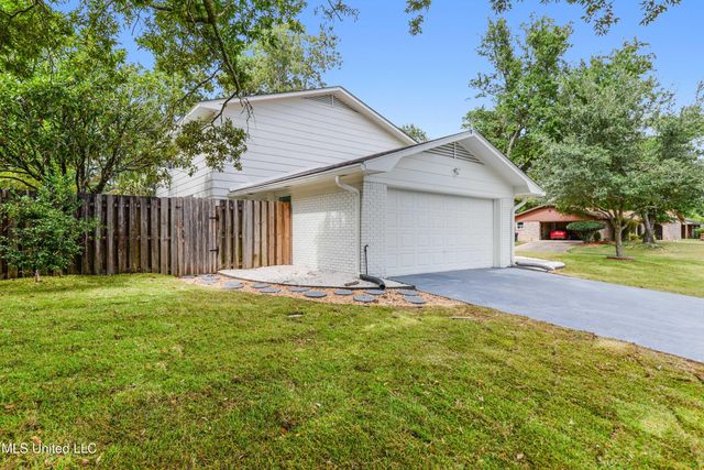 2230 Baywood Drive, Biloxi, MS 39532