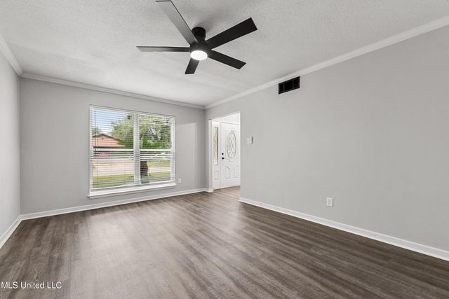2230 Baywood Drive, Biloxi, MS 39532