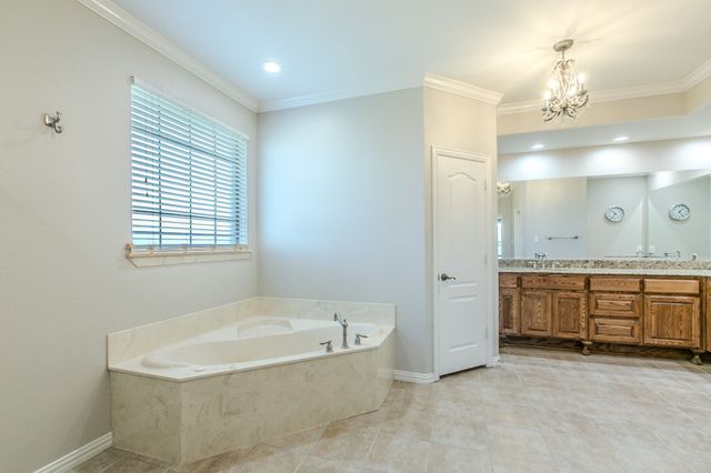 3133 Belmont Lane, Terrell, TX 75160