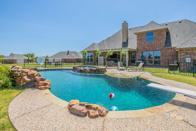 3133 Belmont Lane, Terrell, TX 75160
