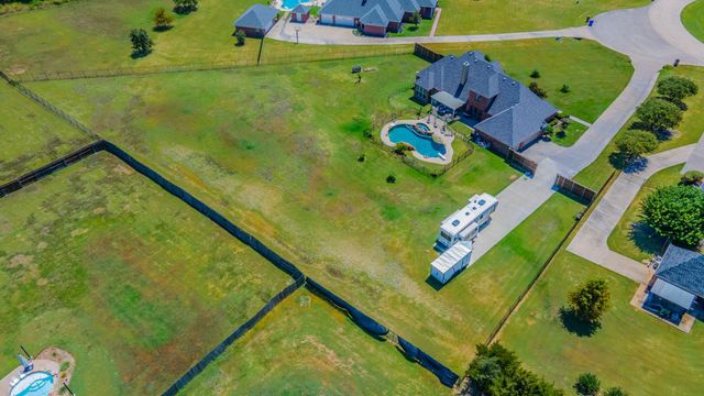 3133 Belmont Lane, Terrell, TX 75160