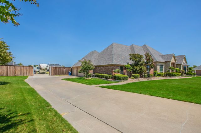 3133 Belmont Lane, Terrell, TX 75160