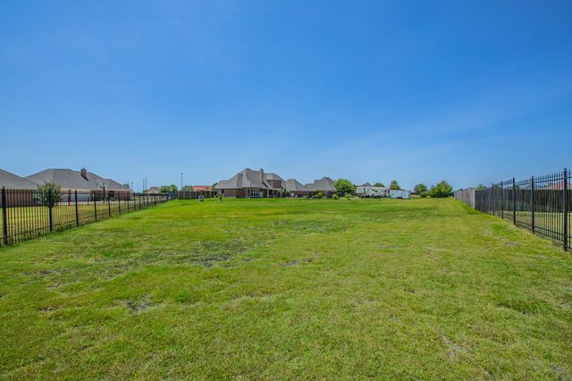3133 Belmont Lane, Terrell, TX 75160