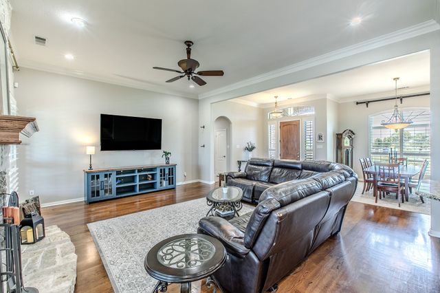 3133 Belmont Lane, Terrell, TX 75160