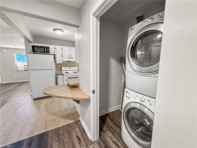 3744 Estelle AVE, Fort Myers, FL 33916