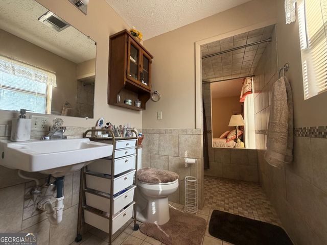 77 Jimmy Boatright Road, Hazlehurst, GA 31539