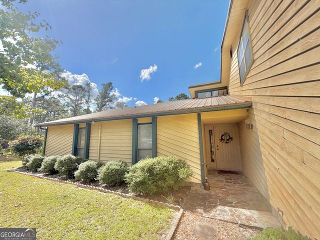 77 Jimmy Boatright Road, Hazlehurst, GA 31539