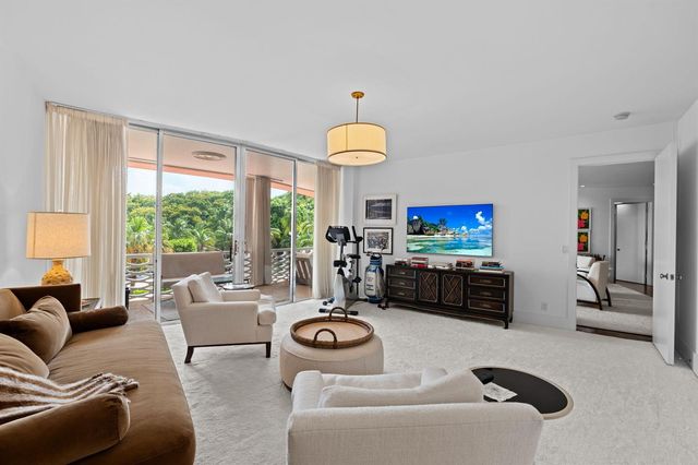 315 S Lake Drive 3d, Palm Beach, FL 33480