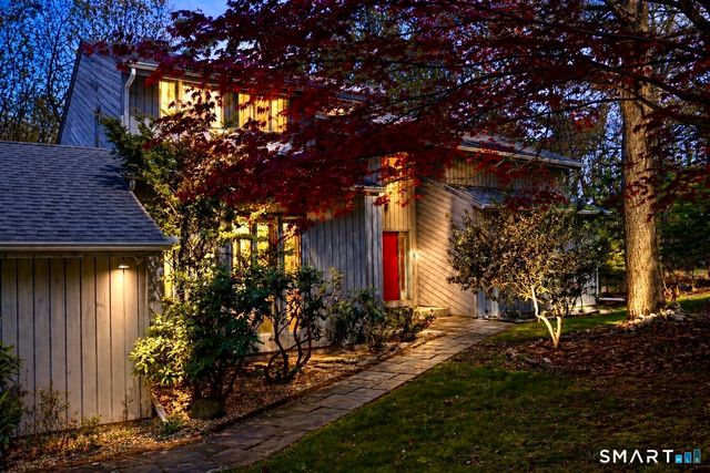 14 Round Hill Road, Shelton, CT 06484