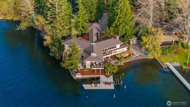 2095 Rose Point Lane, Kirkland, WA 98033