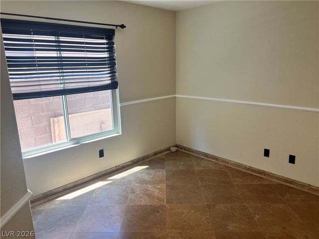 8225 Woodland Prairie Avenue, Las Vegas, NV 89129