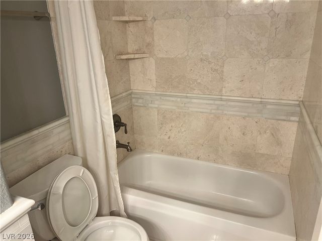 8225 Woodland Prairie Avenue, Las Vegas, NV 89129