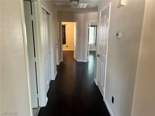 8225 Woodland Prairie Avenue, Las Vegas, NV 89129