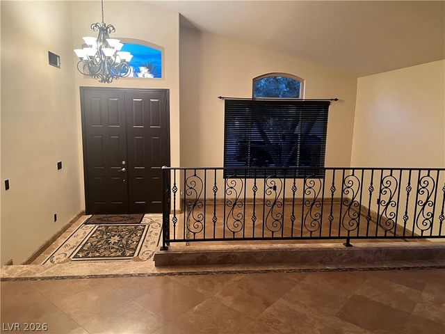 8225 Woodland Prairie Avenue, Las Vegas, NV 89129