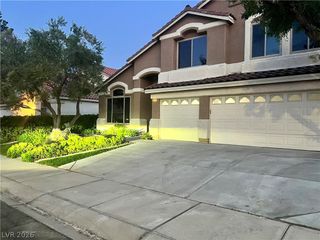 8225 Woodland Prairie Avenue, Las Vegas, NV 89129