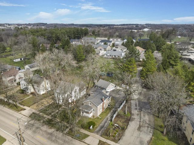 528 E Madison Avenue, Milton, WI 53563