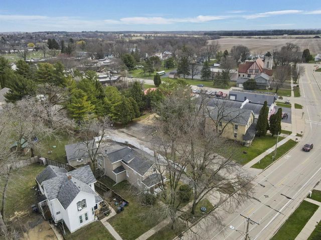 528 E Madison Avenue, Milton, WI 53563