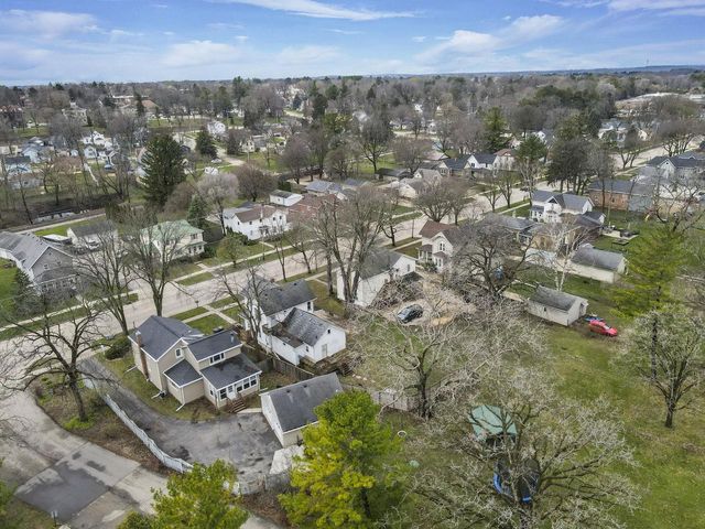 528 E Madison Avenue, Milton, WI 53563