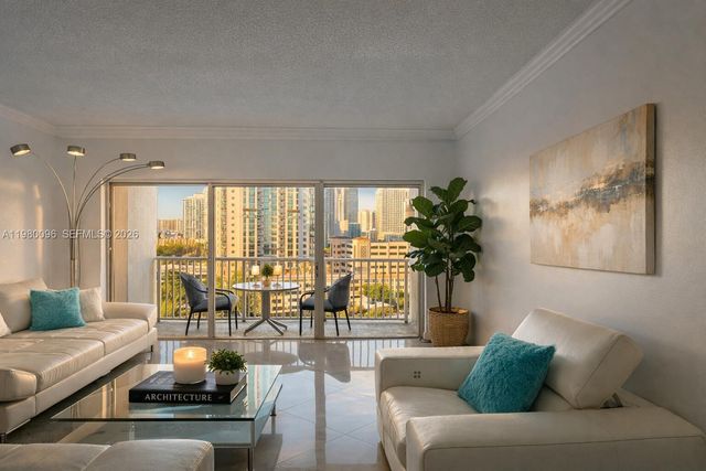 300 Bayview Dr 1107, Sunny Isles Beach, FL 33160