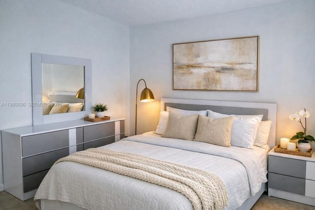 300 Bayview Dr 1107, Sunny Isles Beach, FL 33160