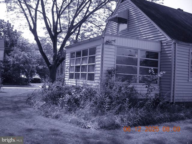 63 N MAIN ST, Quakertown, PA 18951