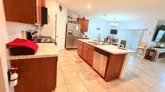 322 SW Molloy Street, Port St. Lucie, FL 34984
