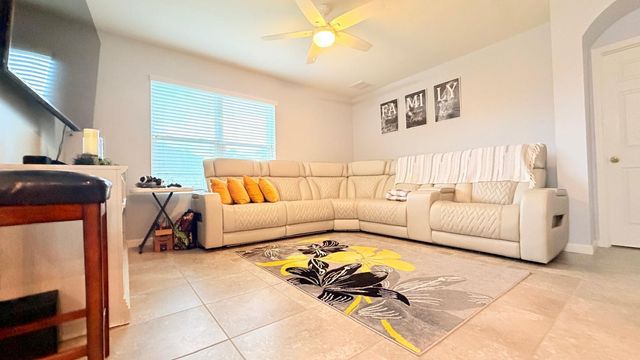 322 SW Molloy Street, Port St. Lucie, FL 34984