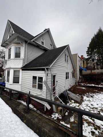 3 Balding Avenue, Poughkeepsie, NY 12601