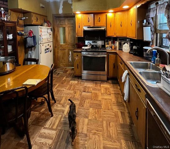 3 Balding Avenue, Poughkeepsie, NY 12601