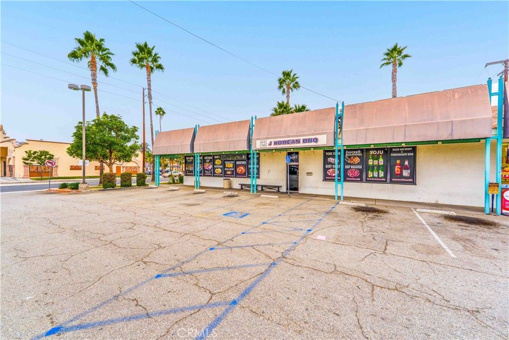 12201 carson Street, Hawaiian Gardens, CA 90716 — photo 2