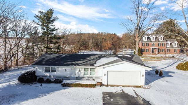 7210 E 97th Avenue, Crown Point, IN 46307