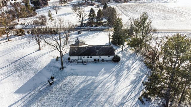 7210 E 97th Avenue, Crown Point, IN 46307