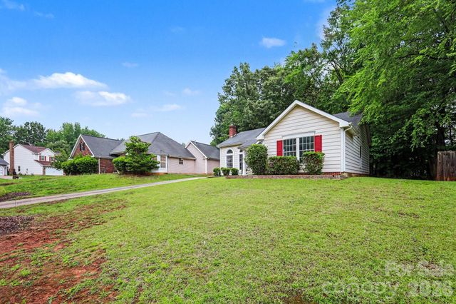 7925 Turquoise Drive, Charlotte, NC 28215