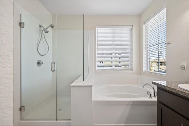 139 Clover Meadows Cir, Lincoln, CA 95648