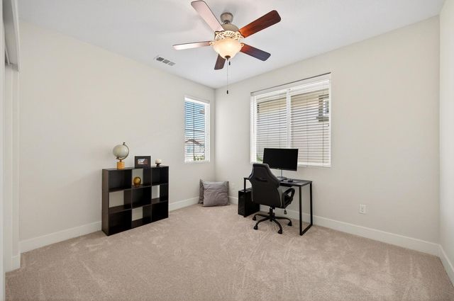 139 Clover Meadows Cir, Lincoln, CA 95648