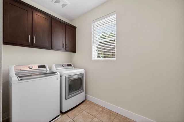 139 Clover Meadows Cir, Lincoln, CA 95648