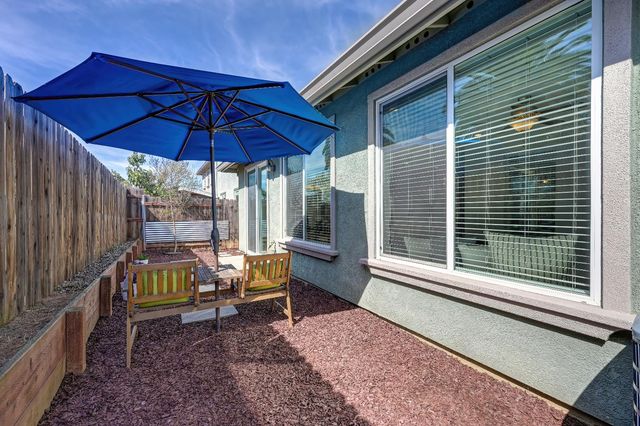 139 Clover Meadows Cir, Lincoln, CA 95648