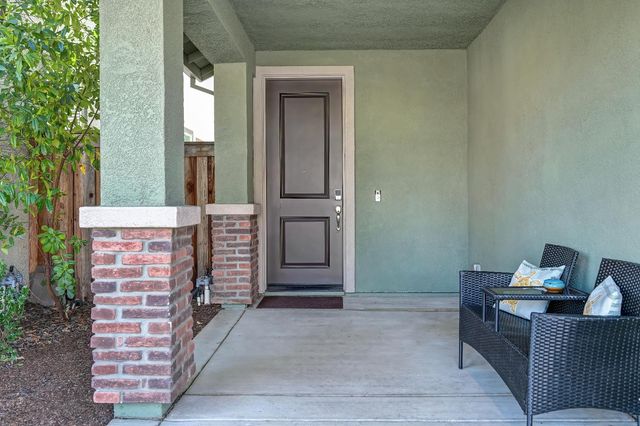 139 Clover Meadows Cir, Lincoln, CA 95648