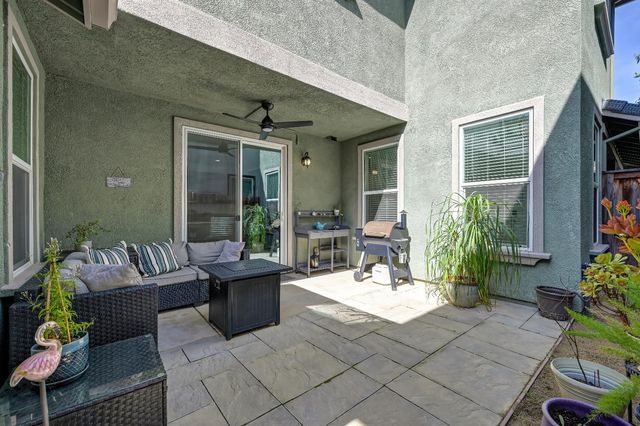 139 Clover Meadows Cir, Lincoln, CA 95648