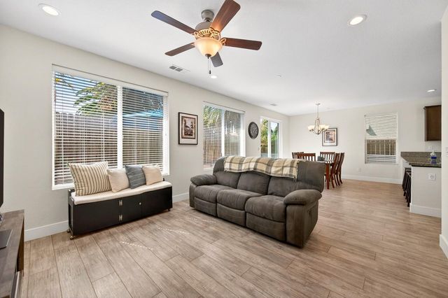 139 Clover Meadows Cir, Lincoln, CA 95648