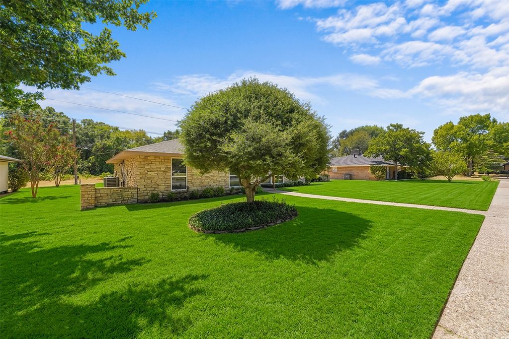 336 Woodbrook Drive, Desoto, TX 75115 — photo 4