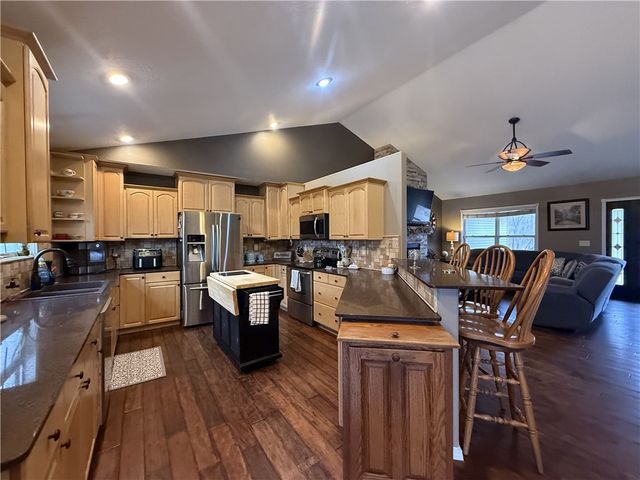 2100 Page Lane, Harrison, AR 72601