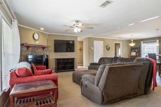 89 Park Lane, Gainesville, TX 76240