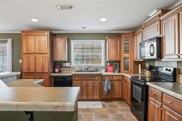 89 Park Lane, Gainesville, TX 76240