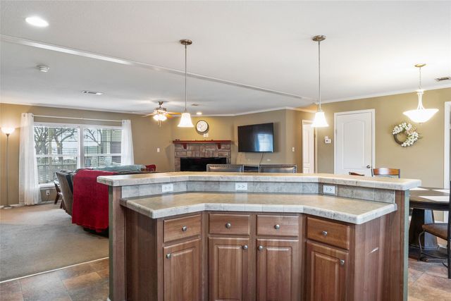 89 Park Lane, Gainesville, TX 76240