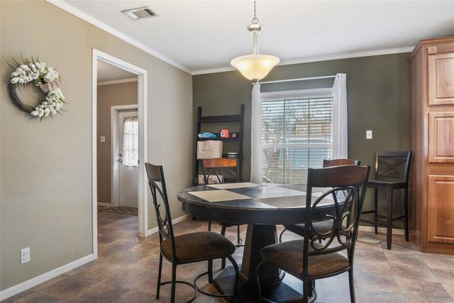 89 Park Lane, Gainesville, TX 76240