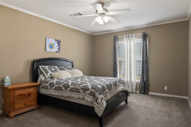 89 Park Lane, Gainesville, TX 76240