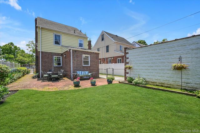 236-11 Seward Avenue, Bellerose Manor, NY 11427